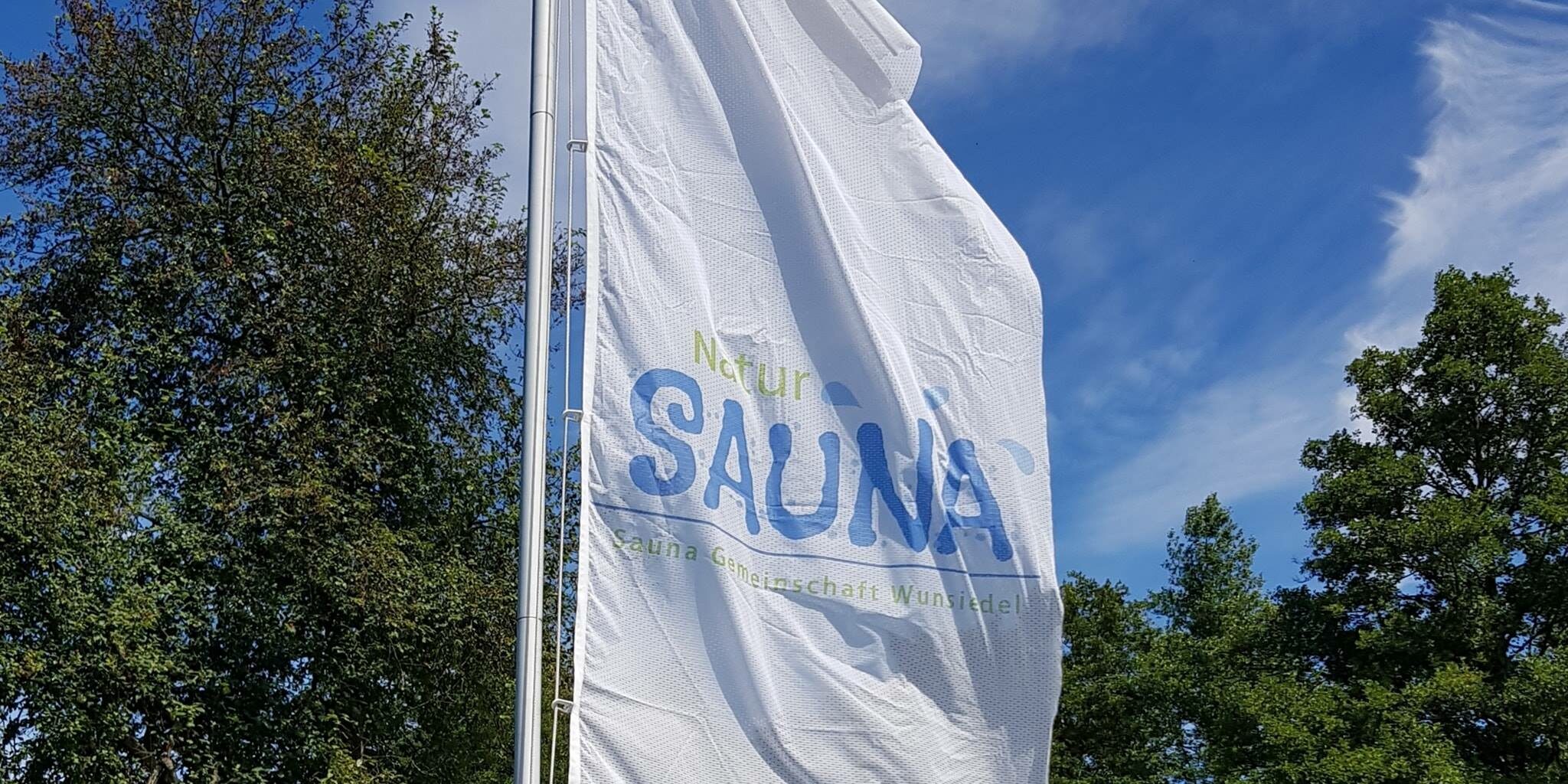Sauna Wunsiedel, Fahne mit Vereinslogo